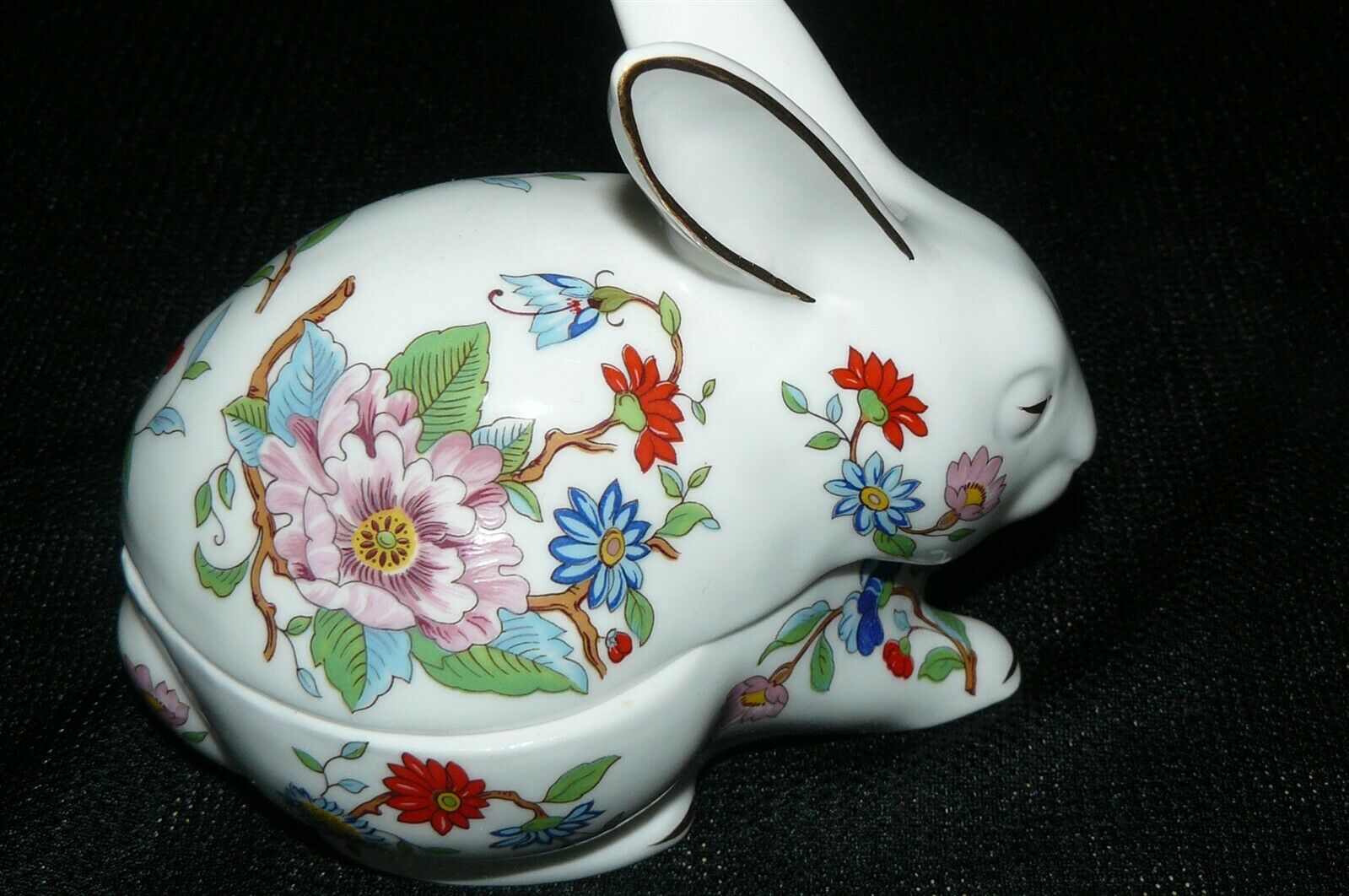 John Aynsley Bone China Bunny Rabbit Covered Trinket Box Pembroke Pattern Euc